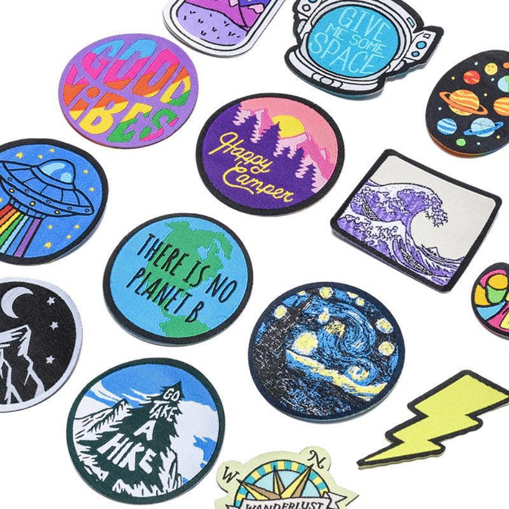 Cartoon Landscape Space Woven  – Sewing Labels Bewertung und Preis